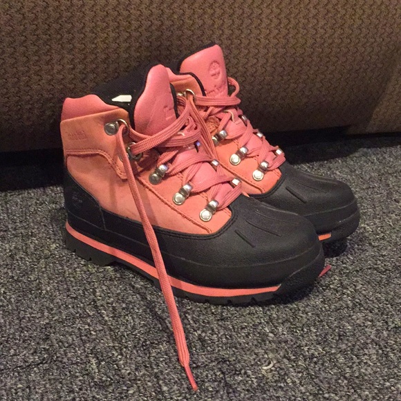 Timberland Other - Like new girls pink timberland winter boots Size 2